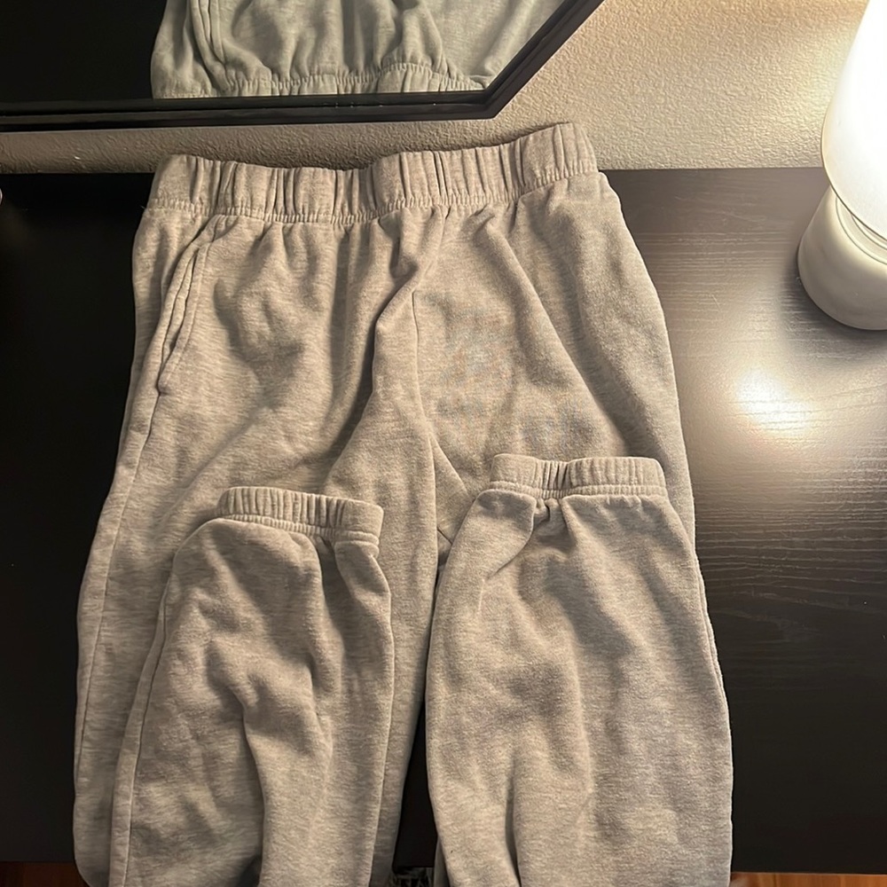 Grey Pacsun sweatpants size small